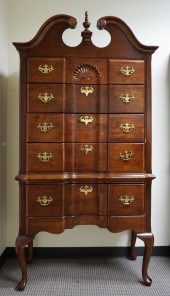 CHIPPENDALE STYLE CHERRY BLOCK