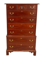 CHIPPENDALE STYLE CHEST ON CHE