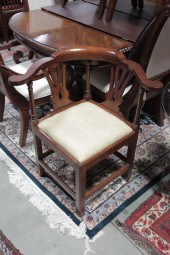 CHIPPENDALE STYLE CORNER CHAIR