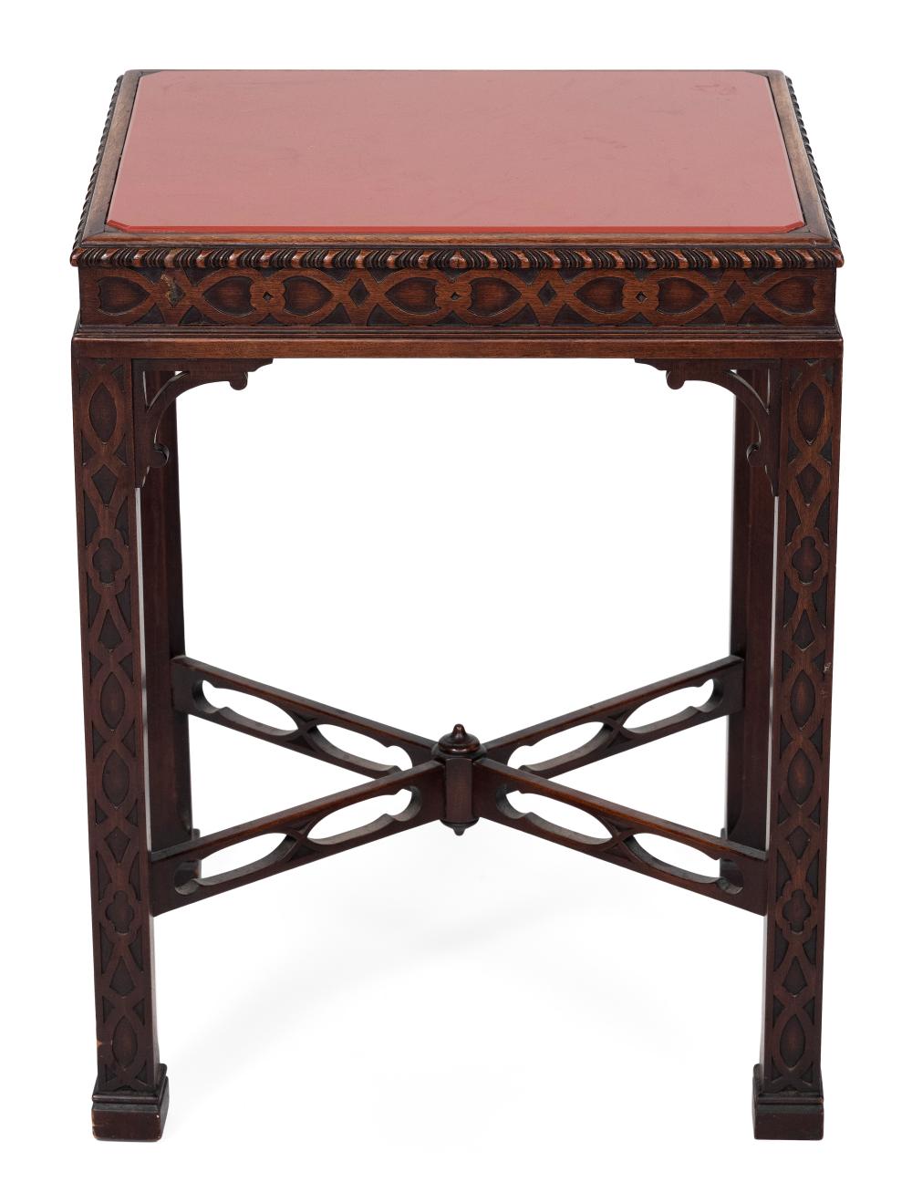 CHIPPENDALE-STYLE END TABLE