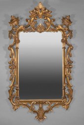 CHIPPENDALE-STYLE GILTWOOD MIR