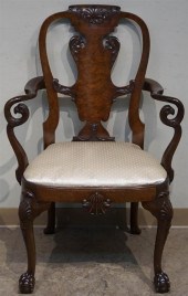 CHIPPENDALE STYLE MAHOGANY BAL