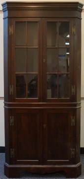 CHIPPENDALE STYLE MAHOGANY COR