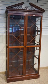 CHIPPENDALE STYLE MAHOGANY DOU