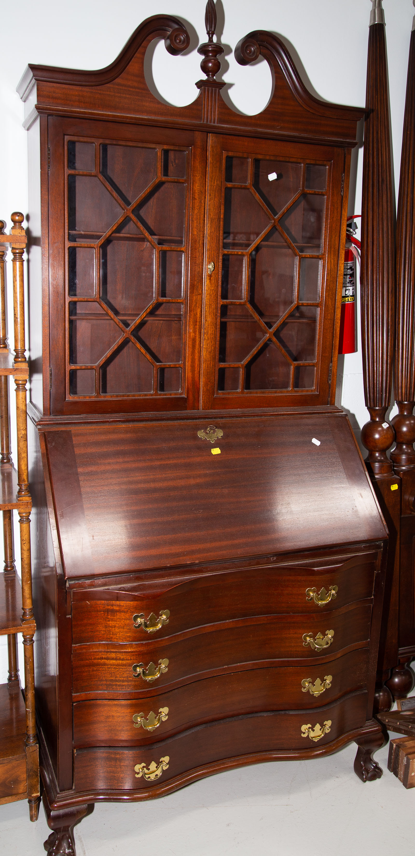 CHIPPENDALE STYLE MAHOGANY