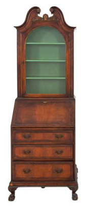 CHIPPENDALE STYLE MAHOGANY SEC