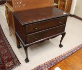 CHIPPENDALE STYLE MAHOGANY SIL