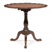 CHIPPENDALE-STYLE MAHOGANY TEA