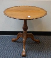 CHIPPENDALE STYLE MAHOGANY TIP