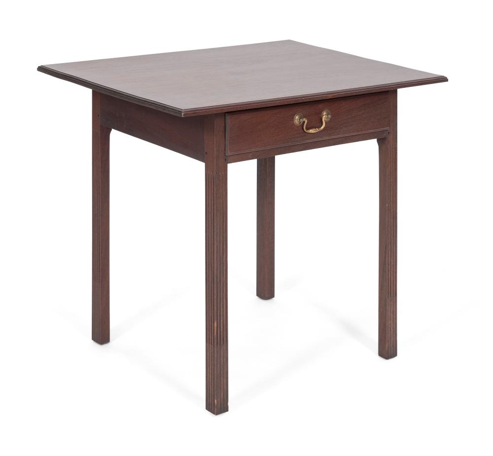 CHIPPENDALE-STYLE ONE-DRAWER