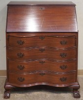 CHIPPENDALE STYLE SERPENTINE-F