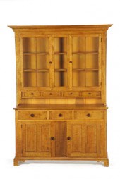 CHIPPENDALE-STYLE STEPBACK CUP
