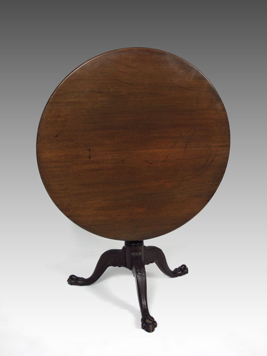 CHIPPENDALE STYLE TILT TOP TABLE: