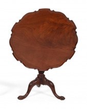 CHIPPENDALE TILT-TOP TEA TABLE