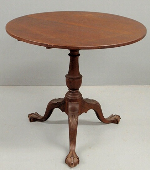 Chippendale walnut tilt-top tea