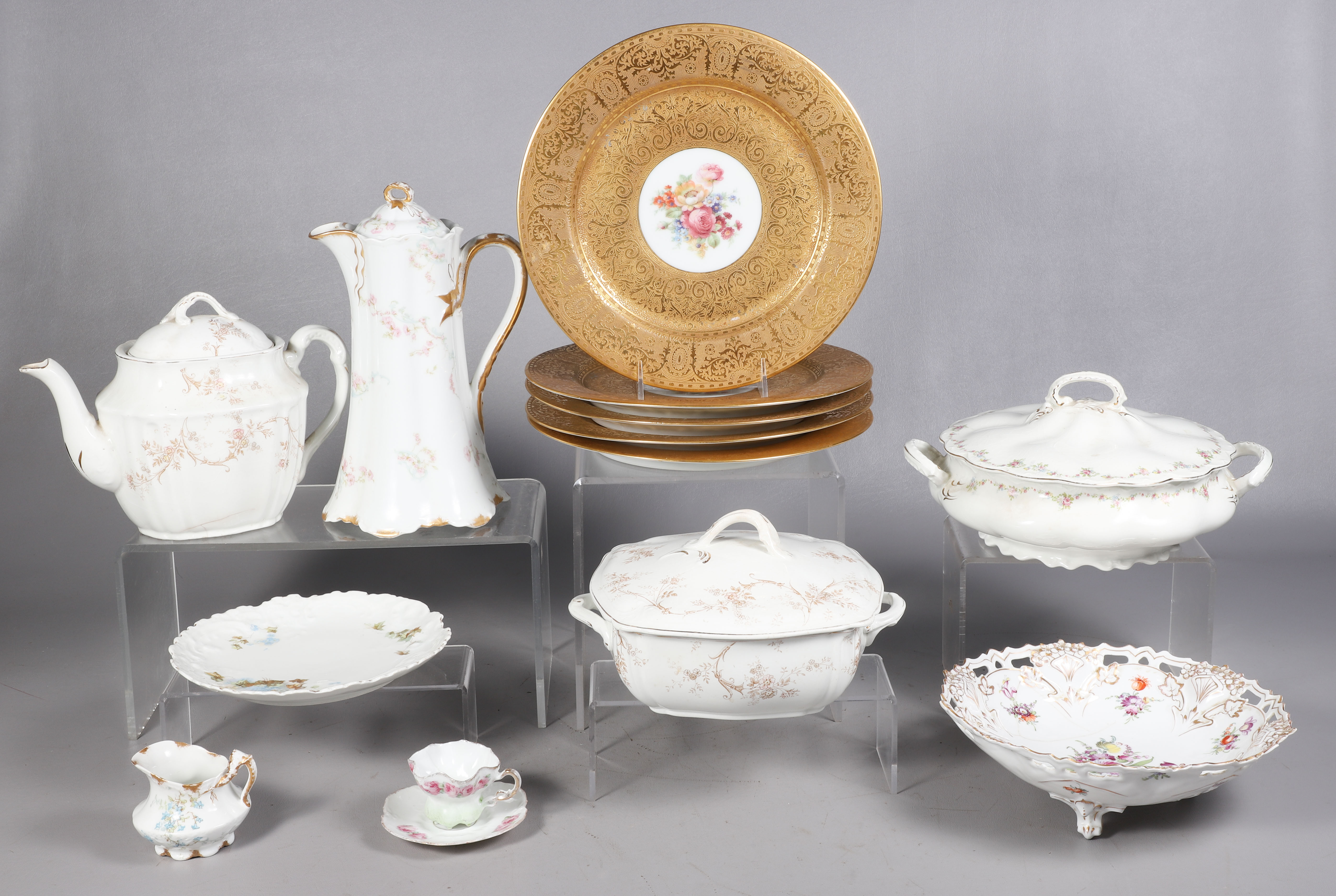 Chocolate pot, plates and table
