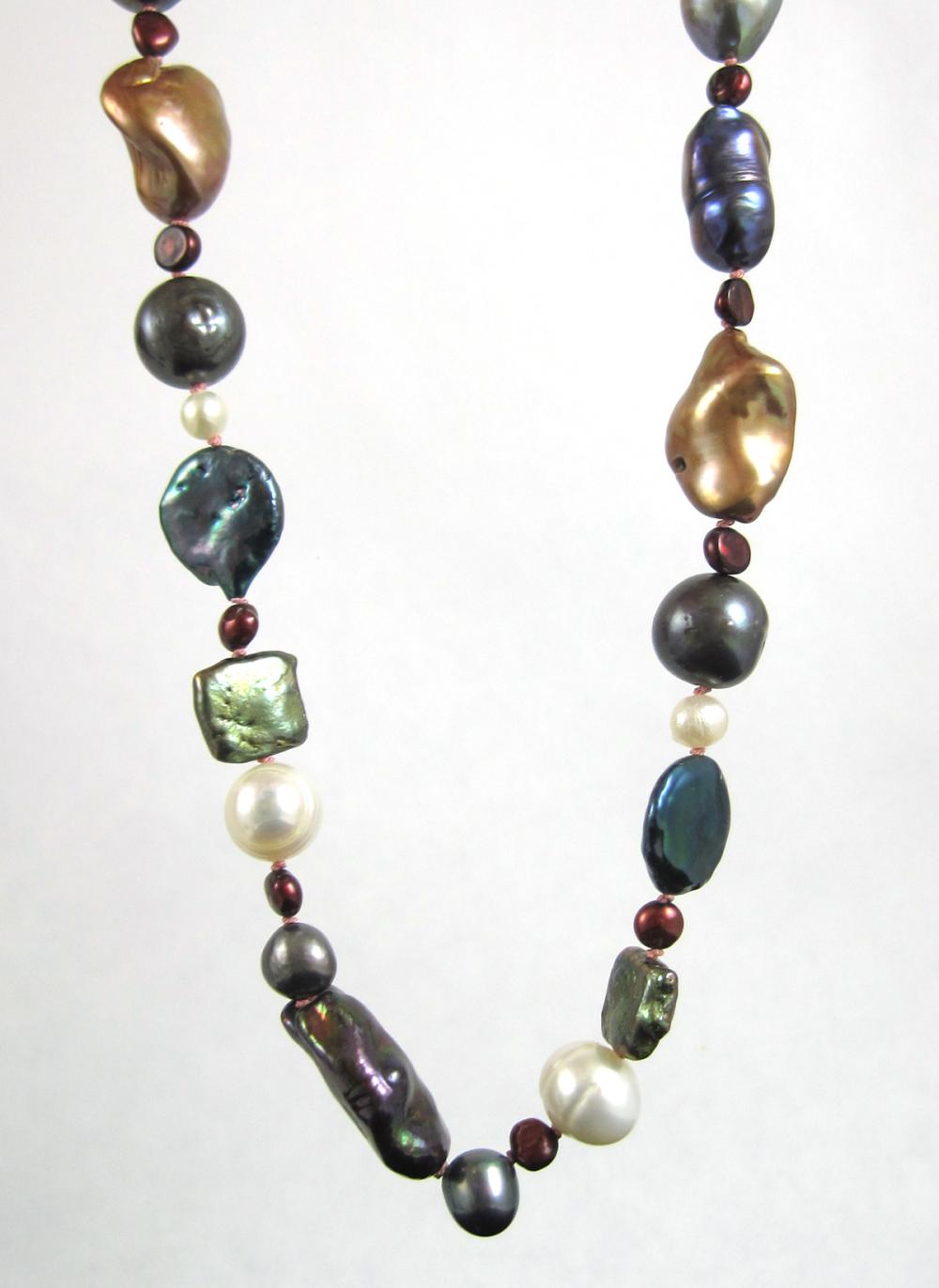 CHOKER LENGTH MULTI COLOR PEARL