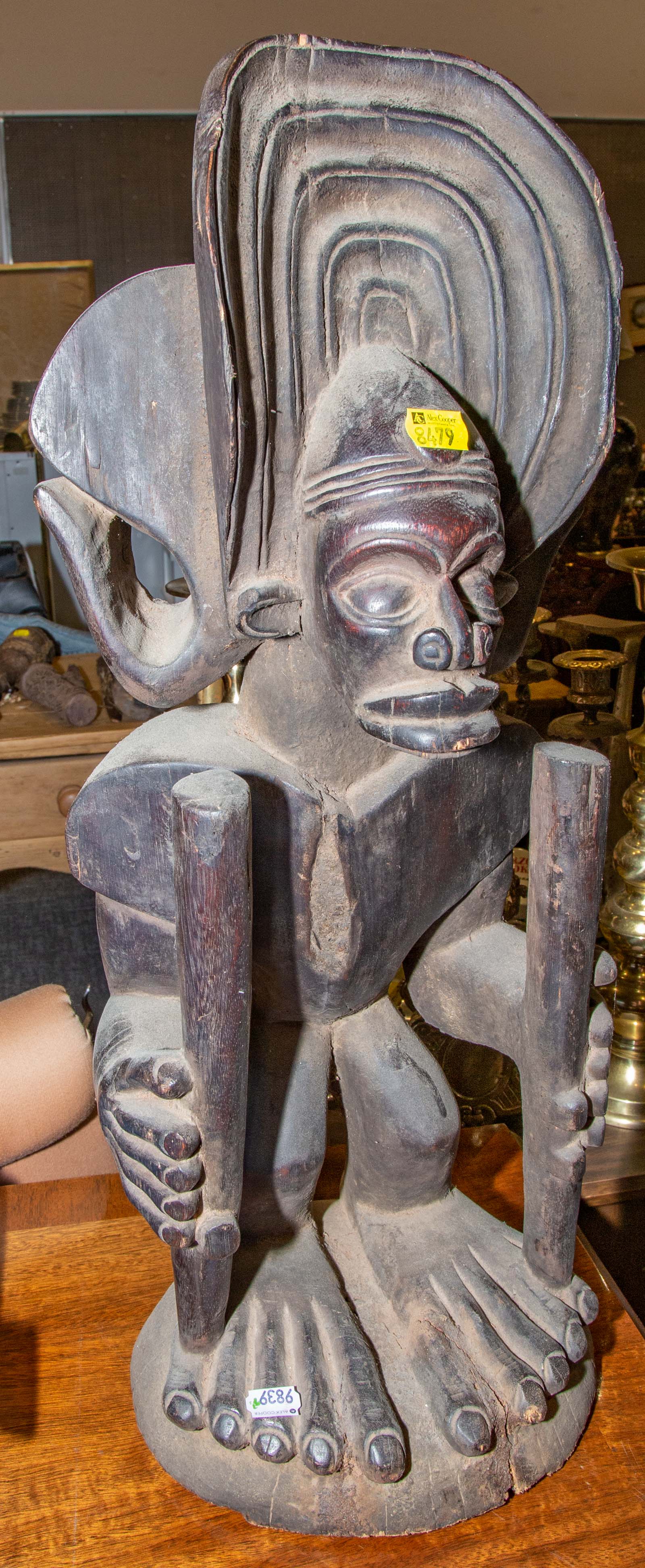 CHOKWE CARVED WOODEN FIGURE: