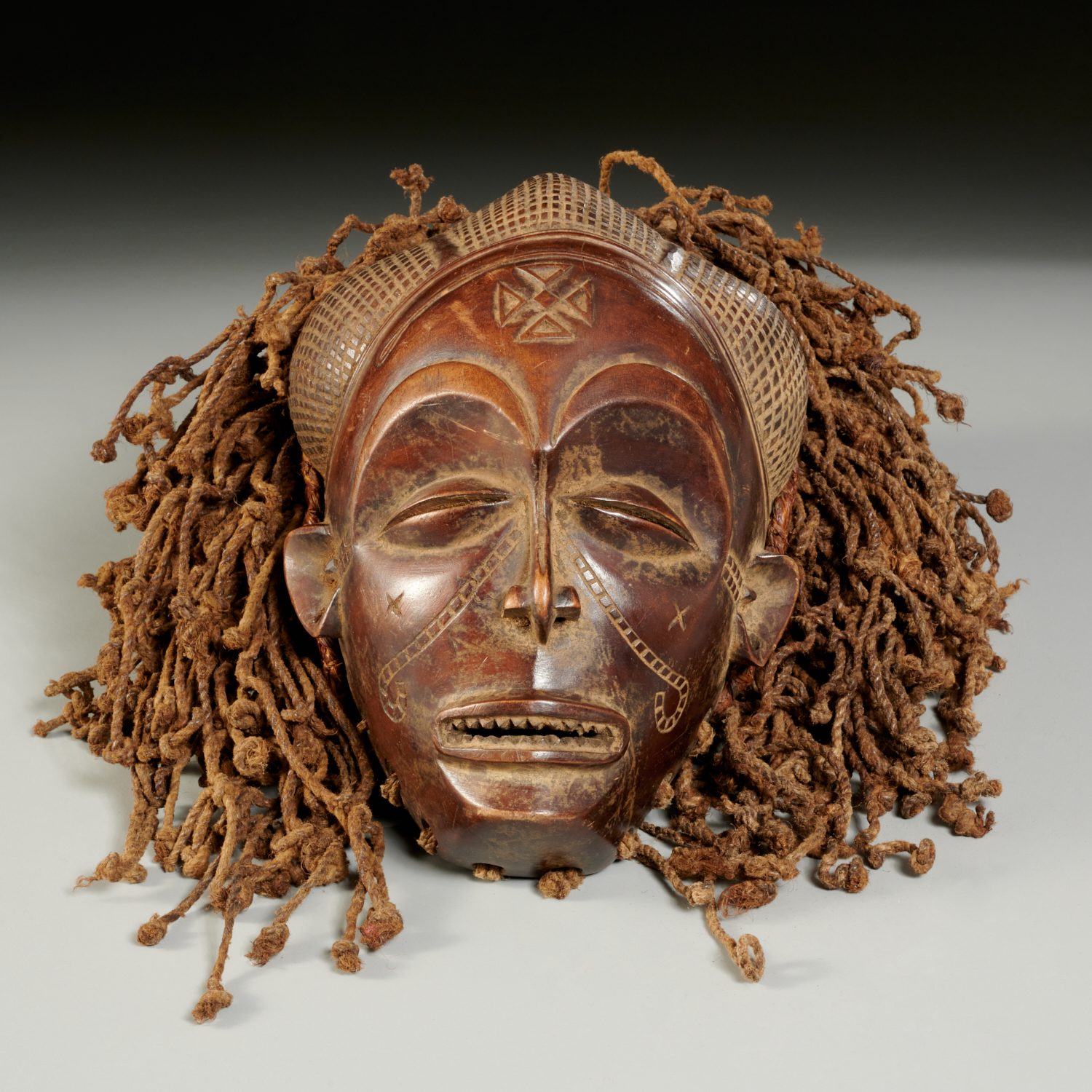 CHOKWE PEOPLES, MWANA PWO FEMALE