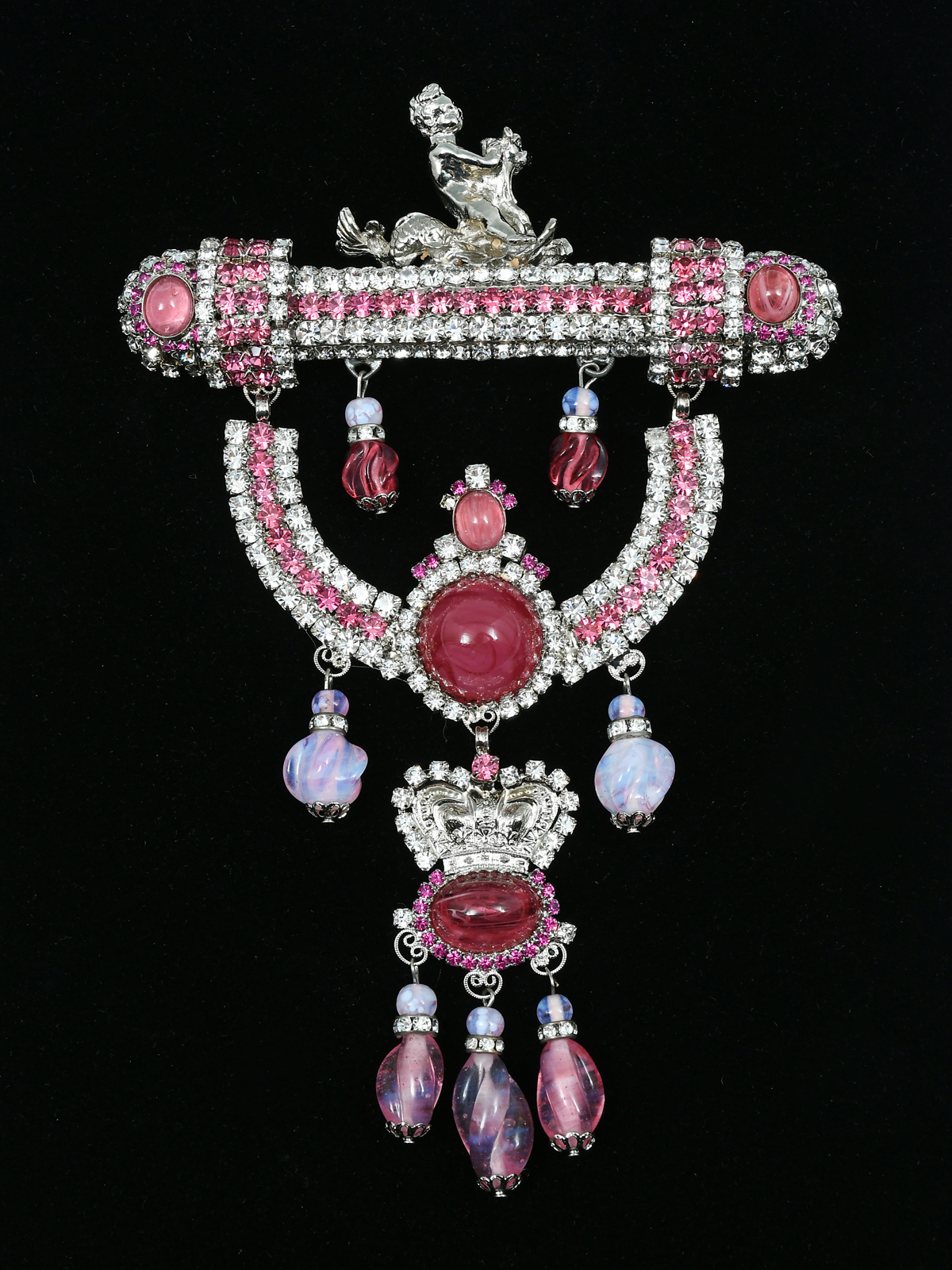 CHRIS CROUCH ''MOAN'S COUTURE''