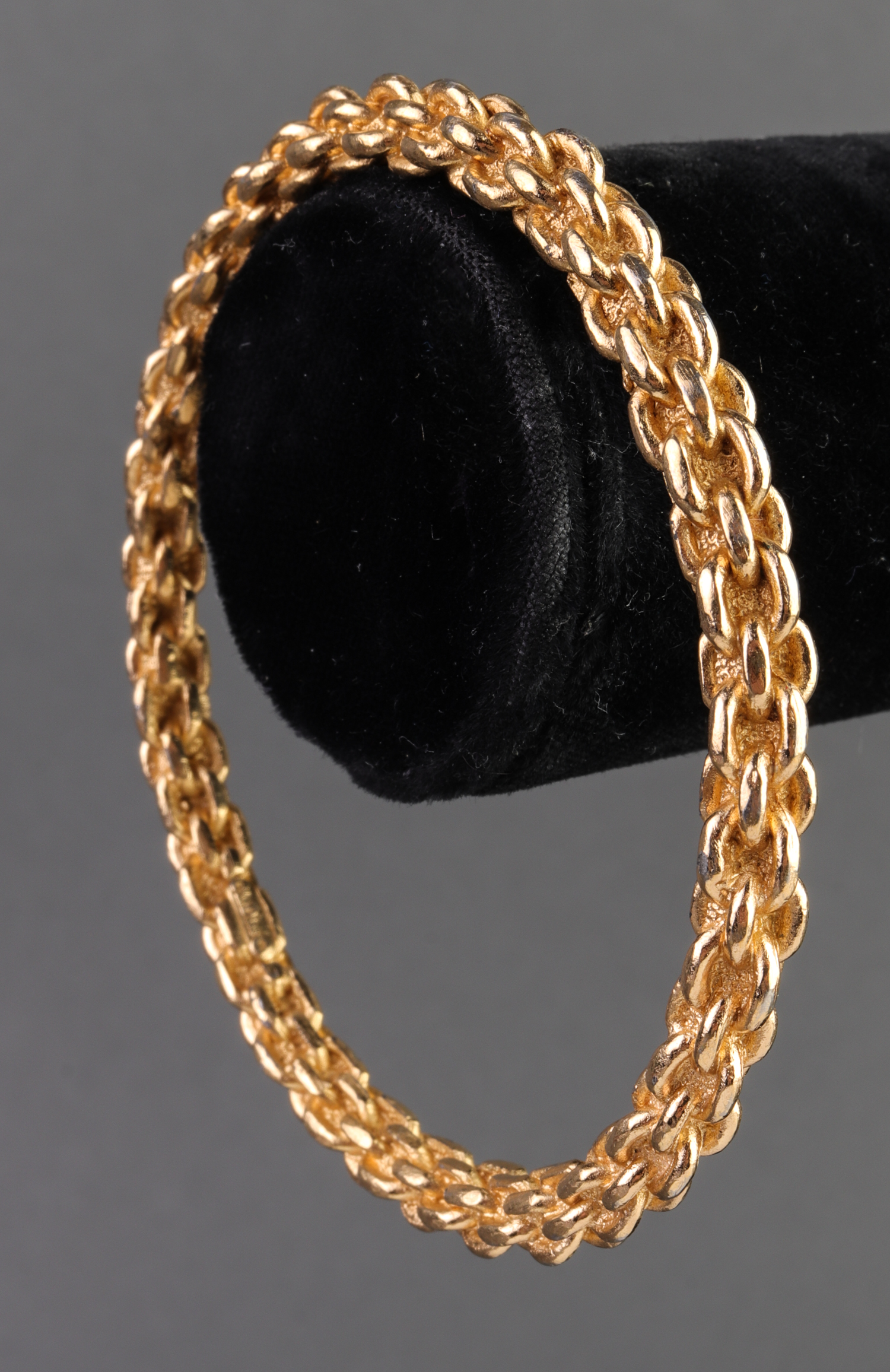 CHRISTIAN DIOR CHAIN MOTIF RIGID