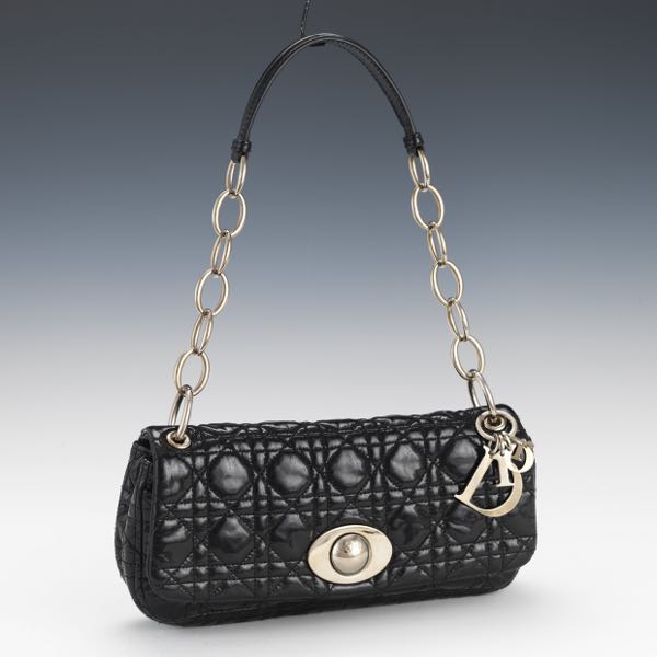 CHRISTIAN DIOR RENDEZVOUS FLAP