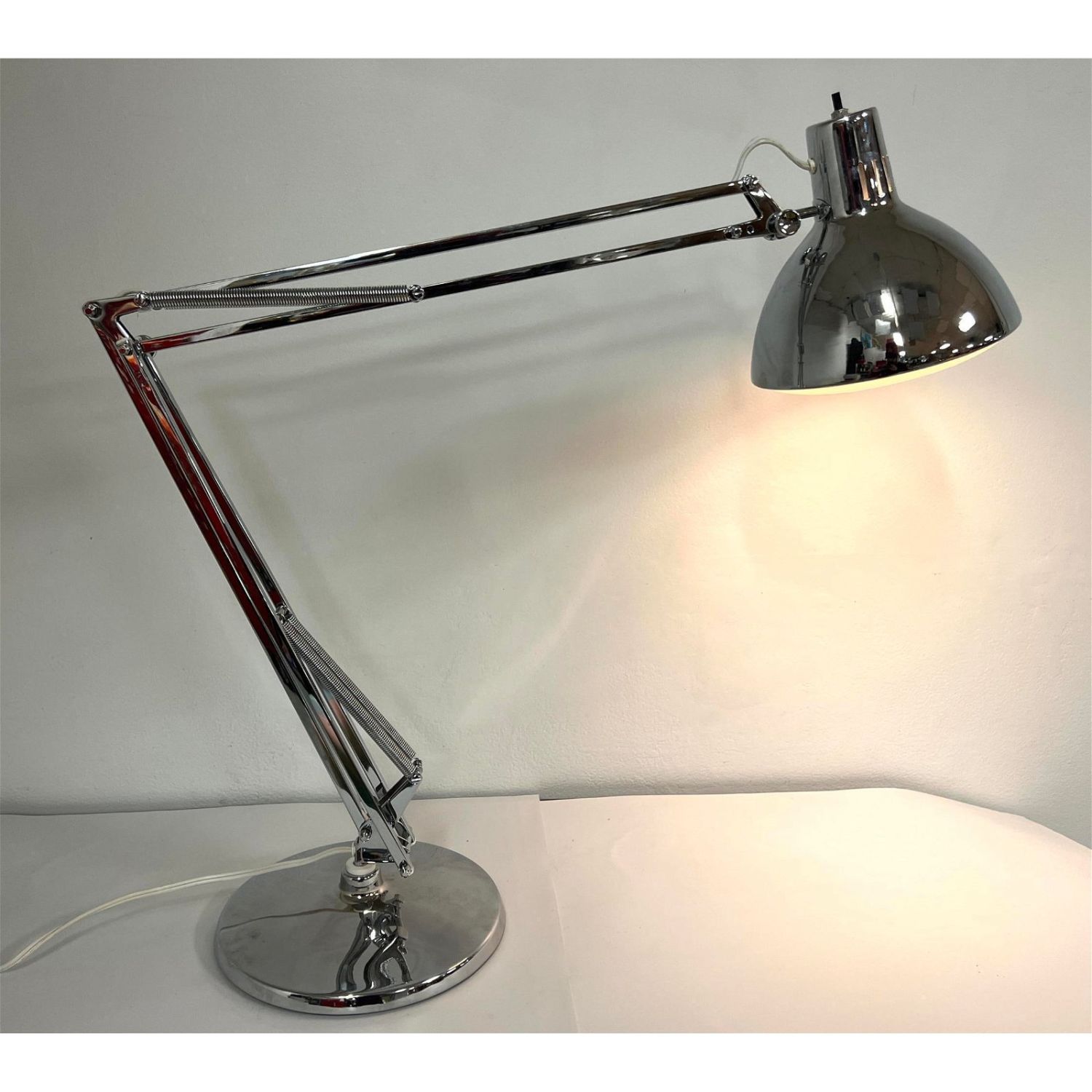 Chrome Luxo Style Task desk Lamp.