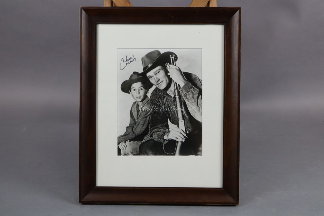 CHUCK CONORS SIGNED PHOTOGRAPH,