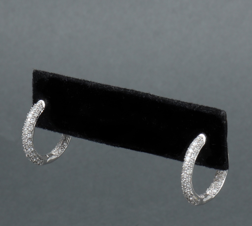 CIEMINE 14K WHITE GOLD DIAMOND HOOP