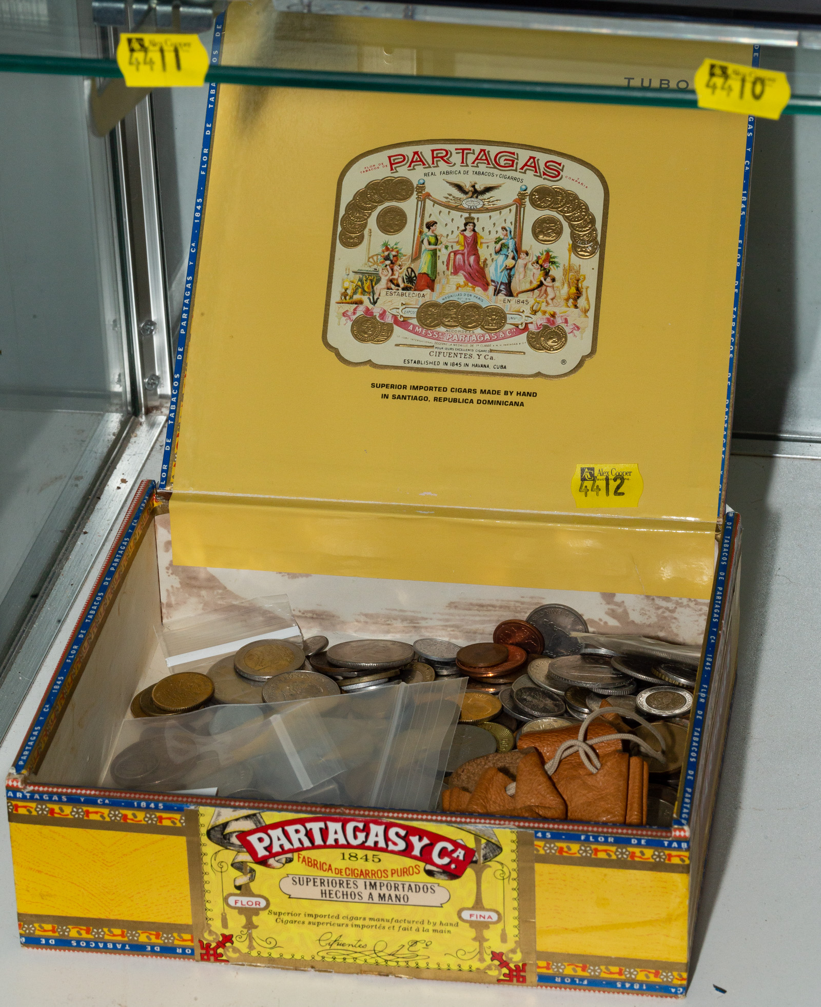 CIGAR BOX WITH 400+ WORLD COINS &