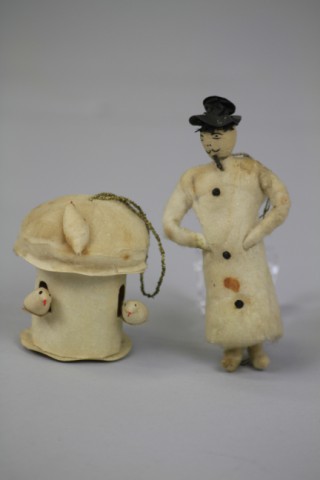 CIGAR SMOKING SNOWMAN ORNAMENT