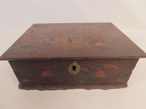 CIRCA 1700 INLAID BERMUDA