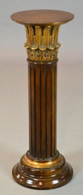 Circular Acanthus Leaf Walnut