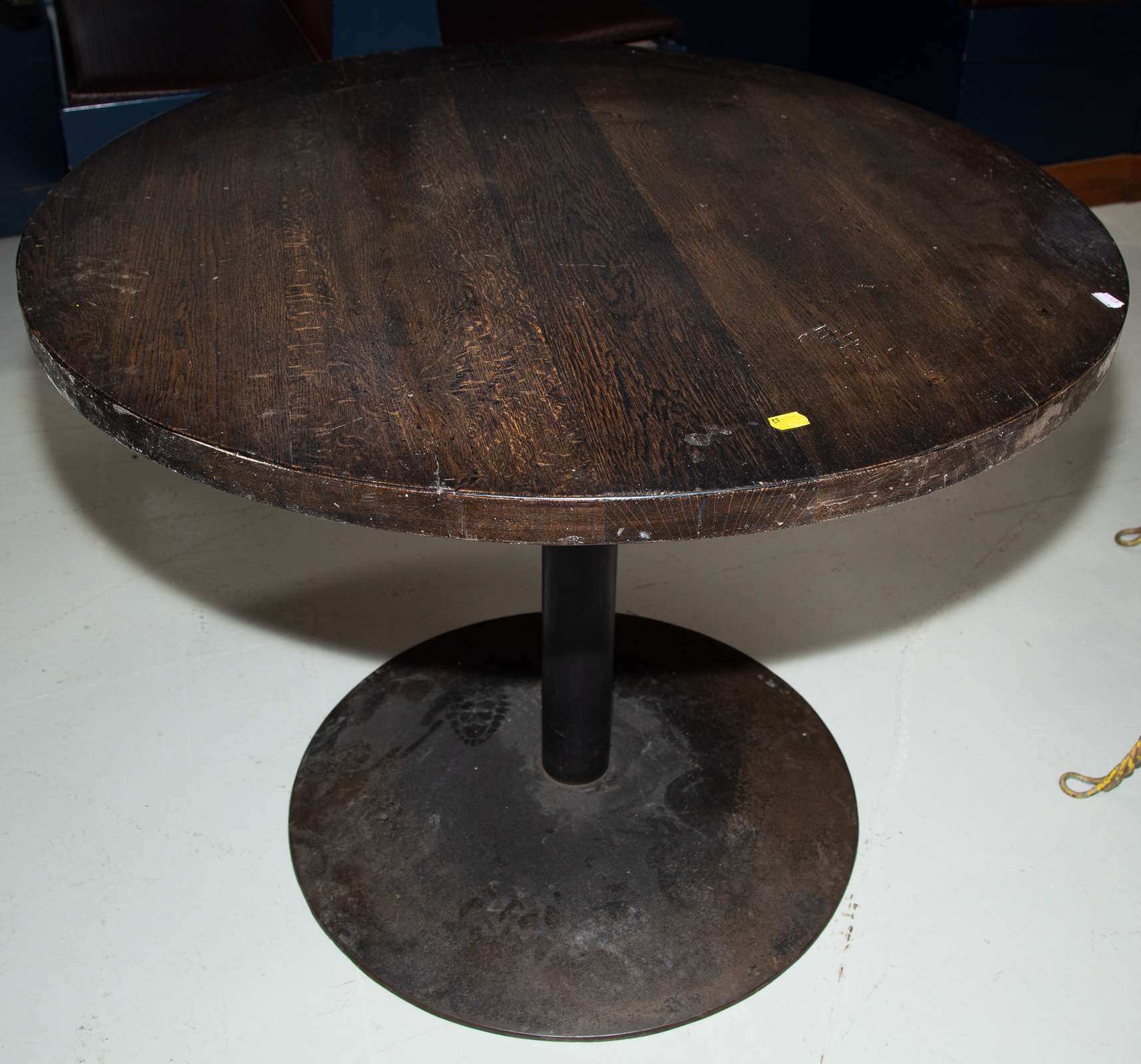 CIRCULAR WOOD & METAL DINING
