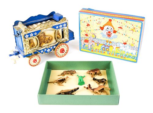 CIRCUS FIGURES & CIRCUS WAGON