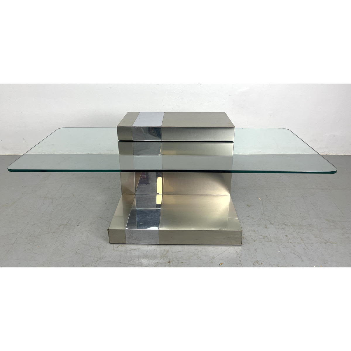 Cityscape style Two Tone Metal