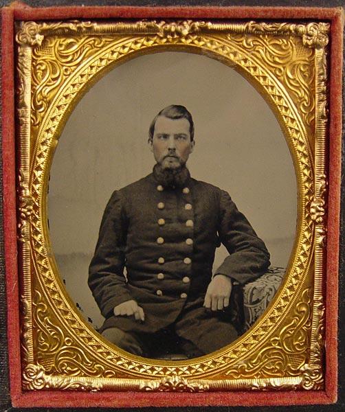 CIVIL WAR OFFICER AMBROTYPE IN