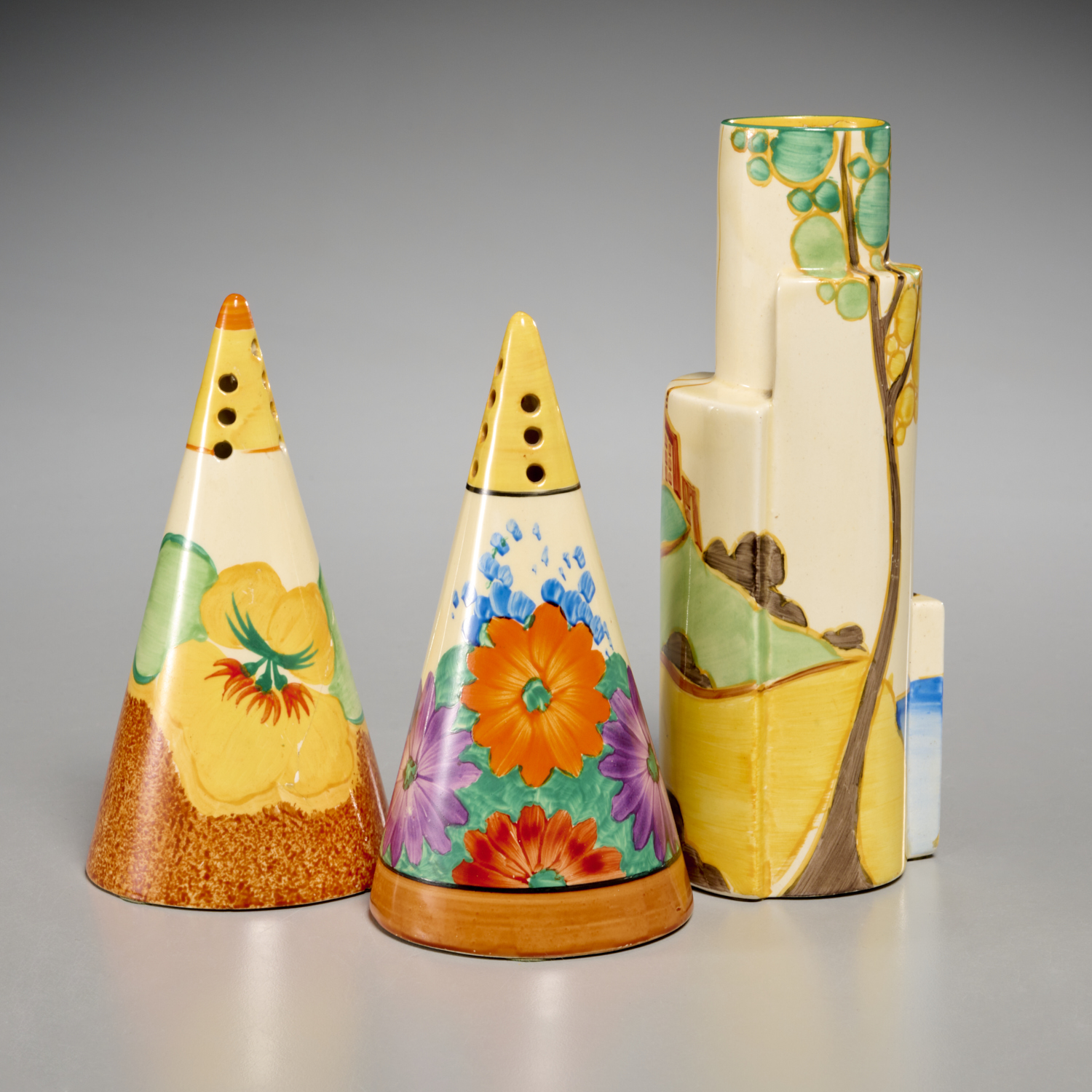 CLARICE CLIFF, (2) SHAKERS AND VASE