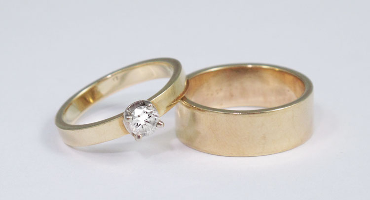 CLASSIC .33 CT DIAMOND SOLITAIRE