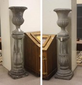 CLASSIC PAIR OF GARDEN PLANTER