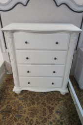 CLASSICAL COLUMN SIDED FOUR DR