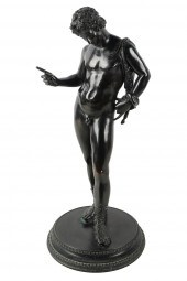 CLASSICAL STYE PATINATED BRONZ