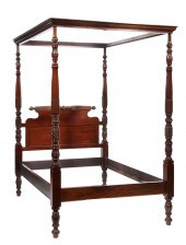 CLASSICAL-STYLE CARVED MAHOGAN