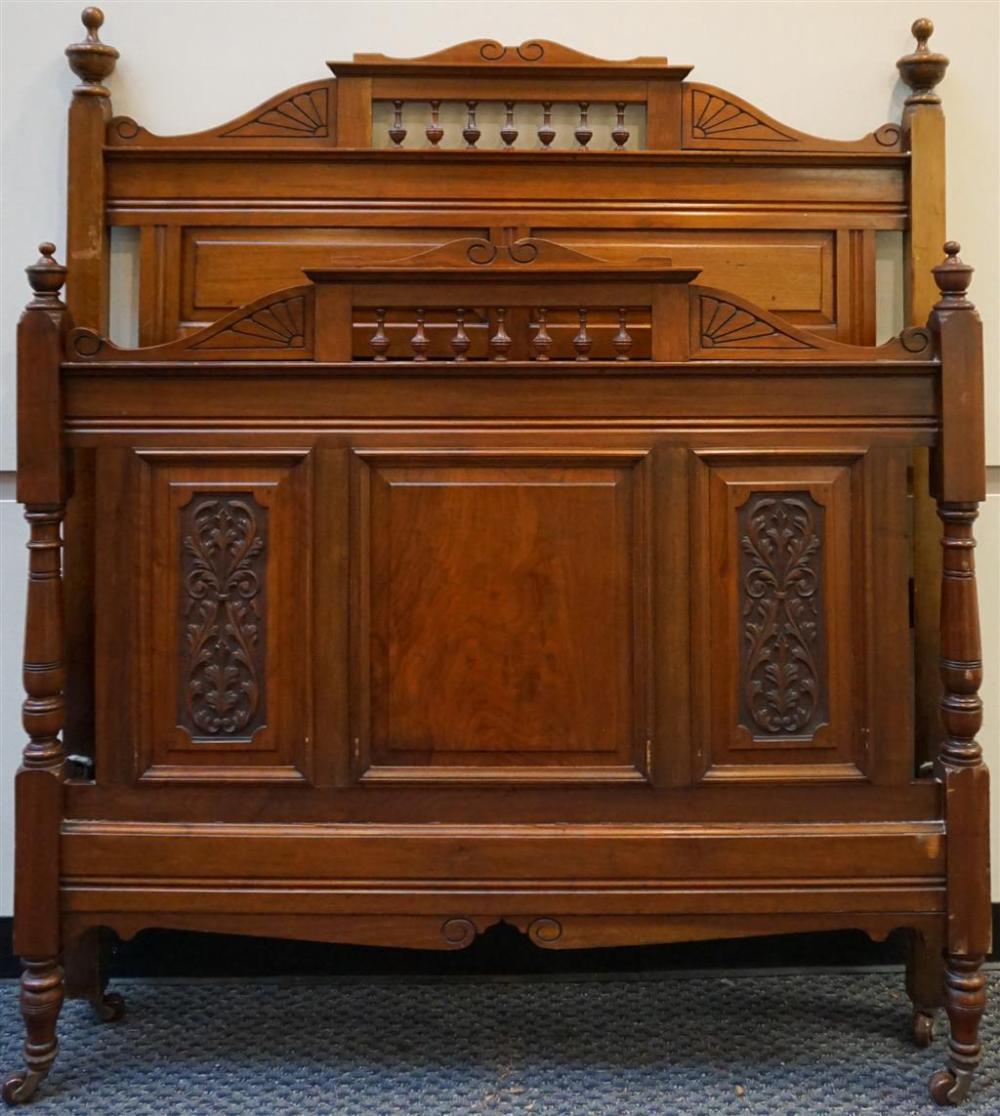 CLASSICAL STYLE CARVED SPINDLE