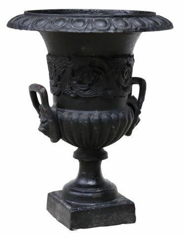 CLASSICAL STYLE CAST IRON GARDEN