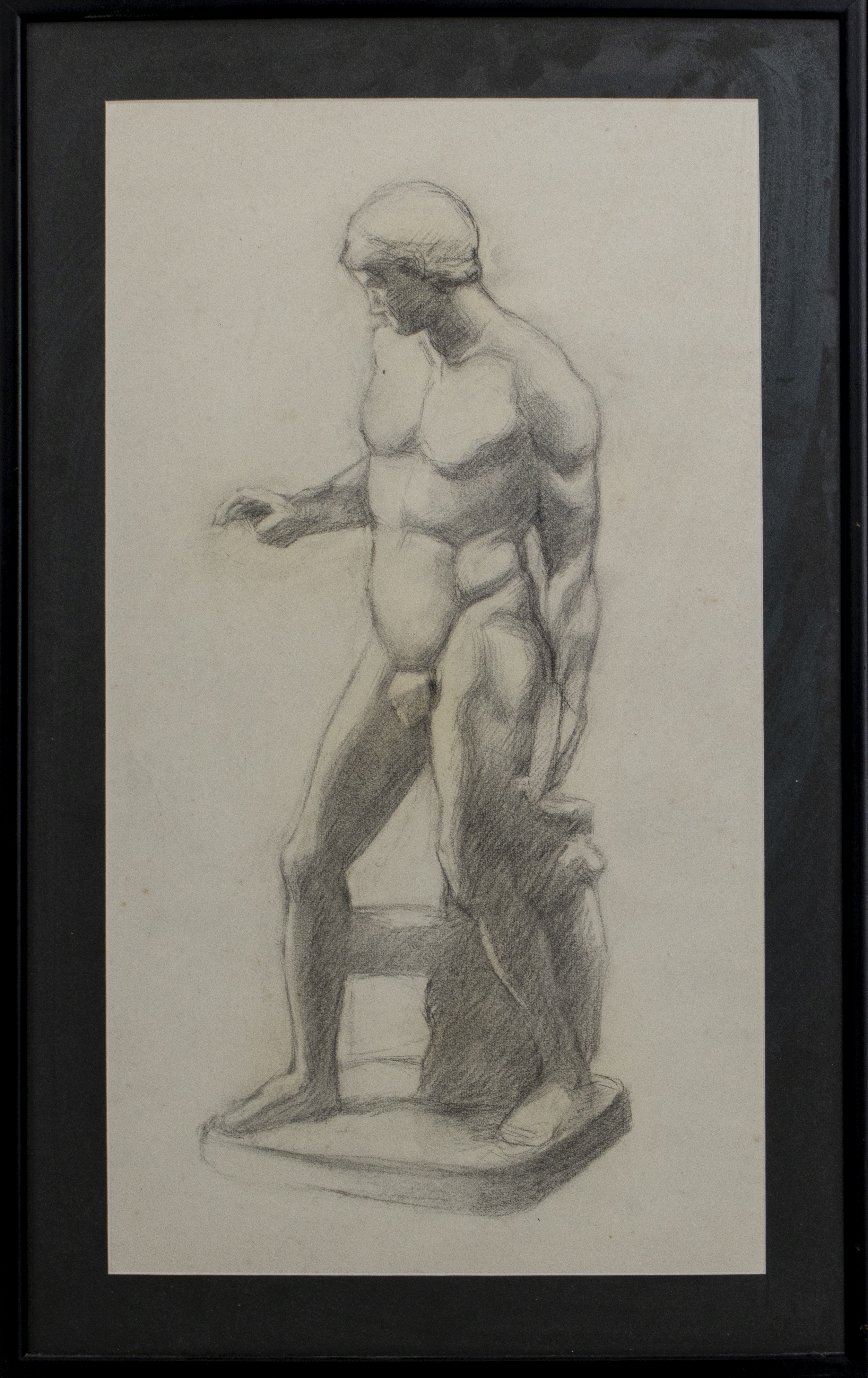 CLASSICAL STYLE DRAWING OF A MARBLE