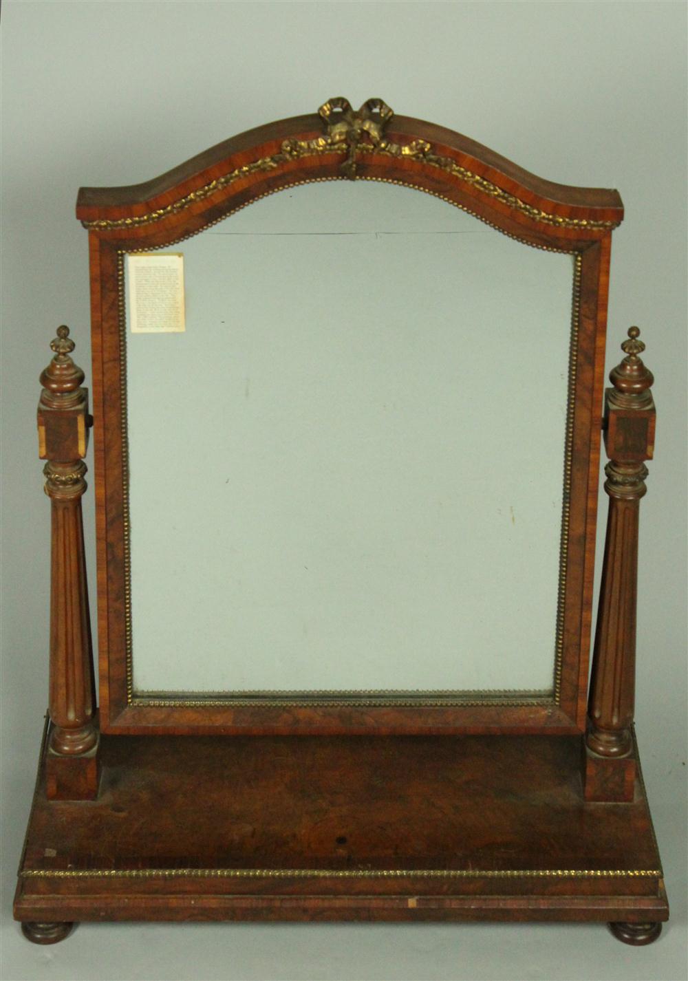 CLASSICAL STYLE WANUT MIRROR ON