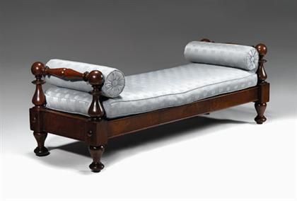 Classical turned mahogany day bed