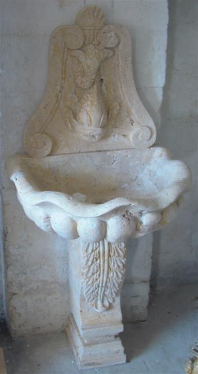 CLASSICAL YELLOW MARBLE FOUNTAIN