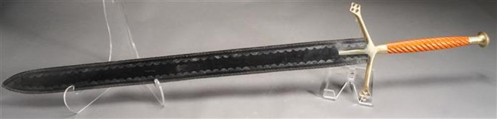CLAYMORE SWORD WITH LEATHER SHEATH,